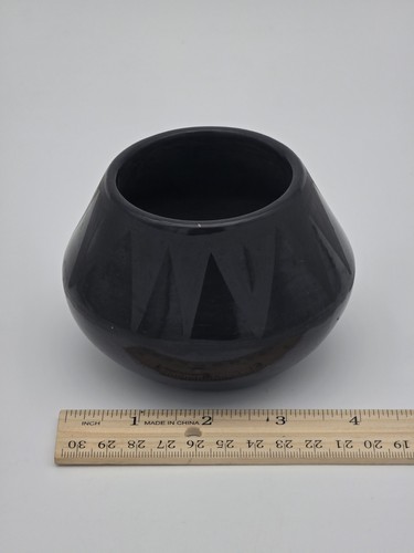 San ildefonso pueblo blackware - ildefonso,